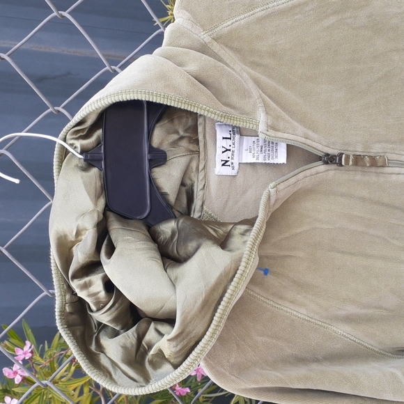 NWOT N.Y.L. Soft Green Zip Up Jacket, Size L - Picture 6 of 8